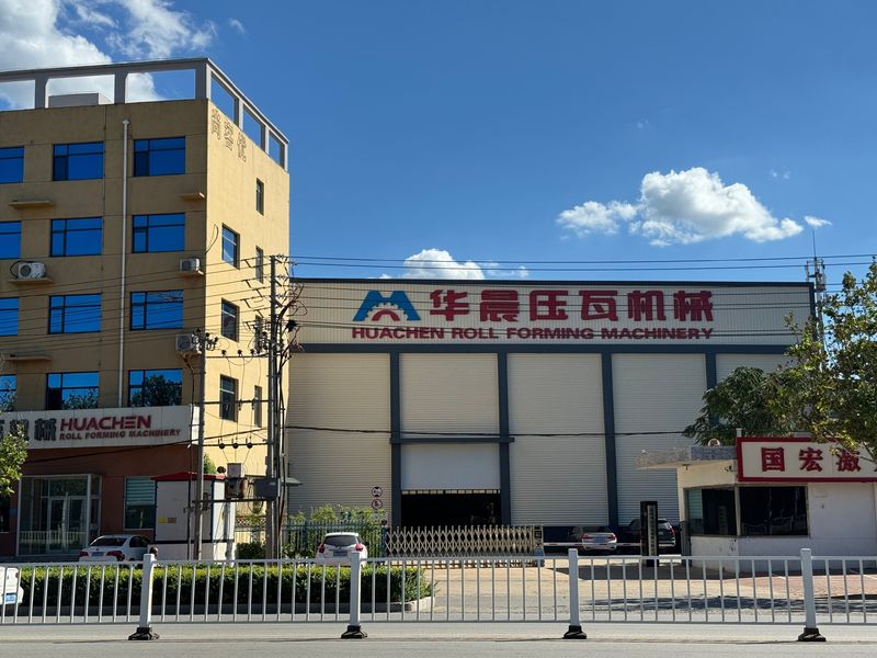 China Cangzhou Huachen Roll Forming Machinery Co., Ltd. 