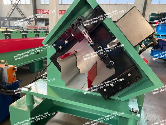 Steel / Aluminum / Copper Mobile Seamless Gutter Machine For Rainwater Gutter Profiles