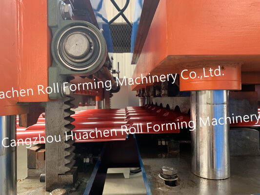 Roof panel, wall panel, thin plate rolling forming machine