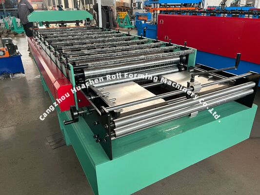 The Dominican Republic CE-Certification Metal Roll Forming Machine